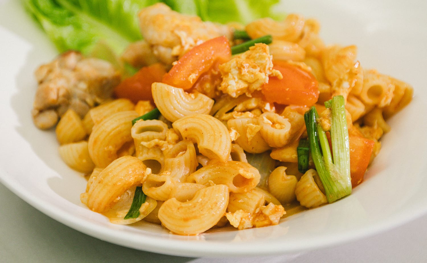 Thai Styled Chicken Pasta (ผัดมักกะโรนีไก่)