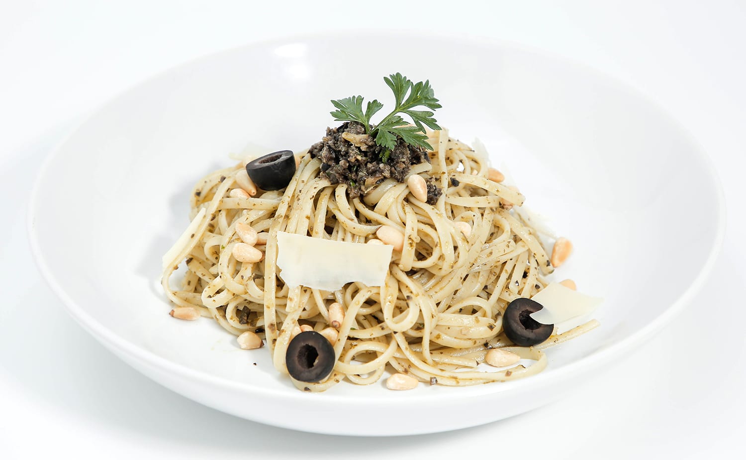 Tapenade & Pesto Pasta (พาสต้าเพสโต้ทาปานาด)