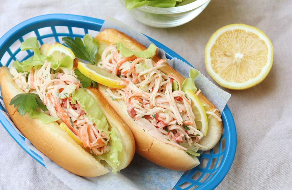 Crab Stick Salad Sandwich (แซนด์วิชสลัดปูอัด)