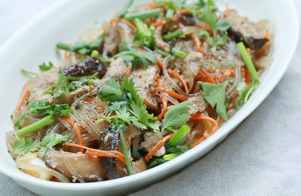Japchae with Shiitake Mushroom (จับเชเห็ดหอม)