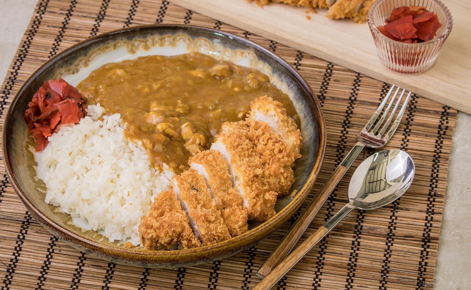 Katsu Curry Rice (ข้าวหน้าแกงกะหรี่หมูทอด)