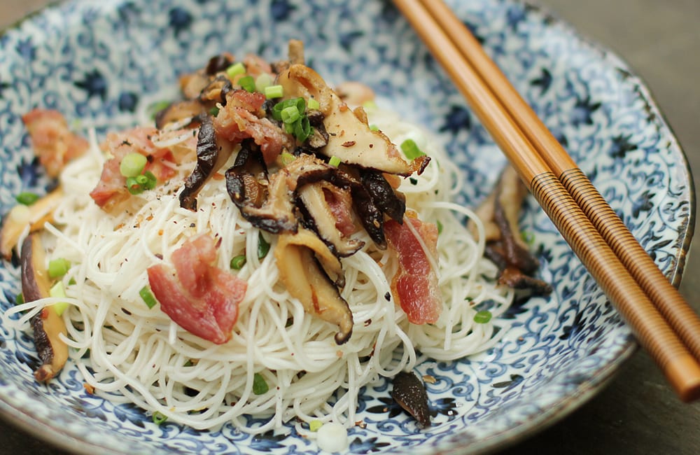 DriedShitake Noodle with Sichuan Salt & Pepper (หมี่สั้วเห็ดหอมแห้ง