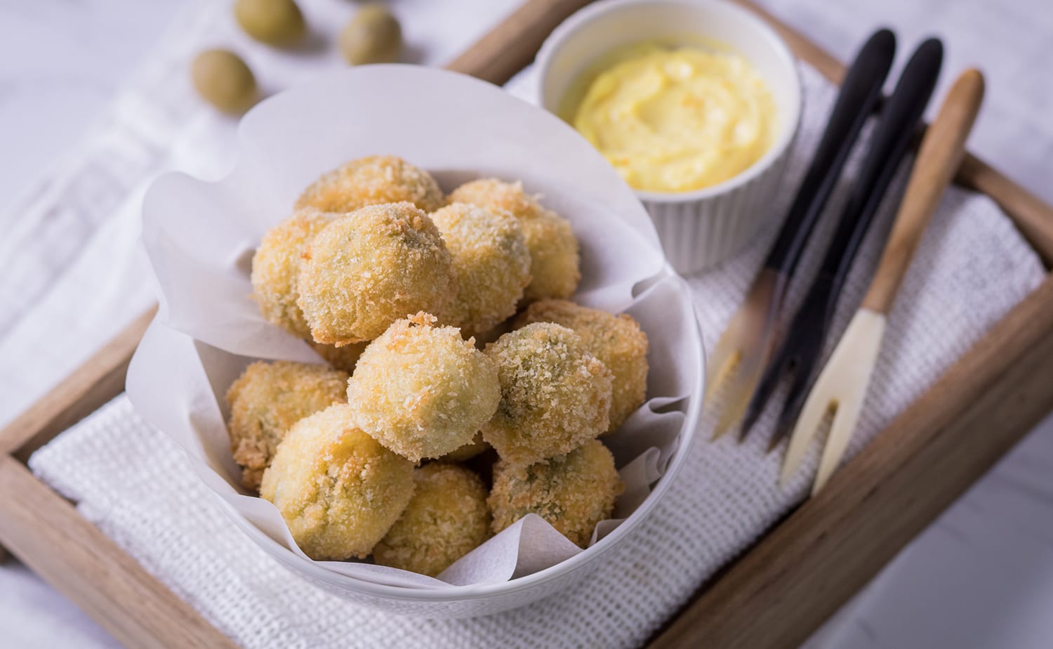 DeepFried Cheese Stuffed Olives มะกอกยัดไส้ชีสทอด
