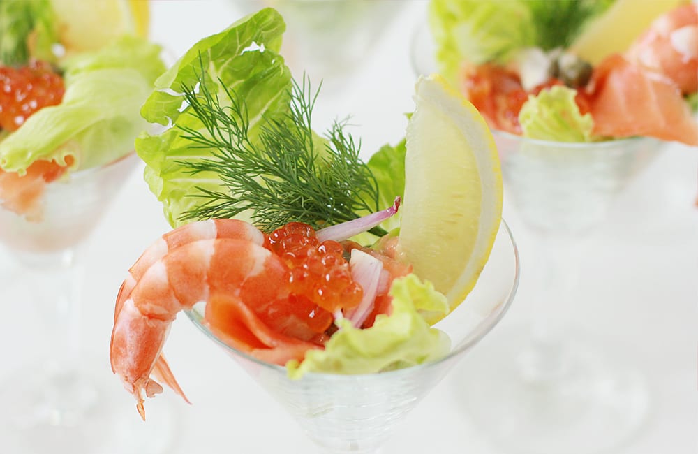 Heavenly Salmon and Prawn Cocktail (แซลมอนและกุ้งค็อกเทล)