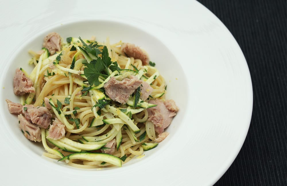 Tuna & Zucchini Pasta (พาสต้าซูกีนีกับทูน่า)