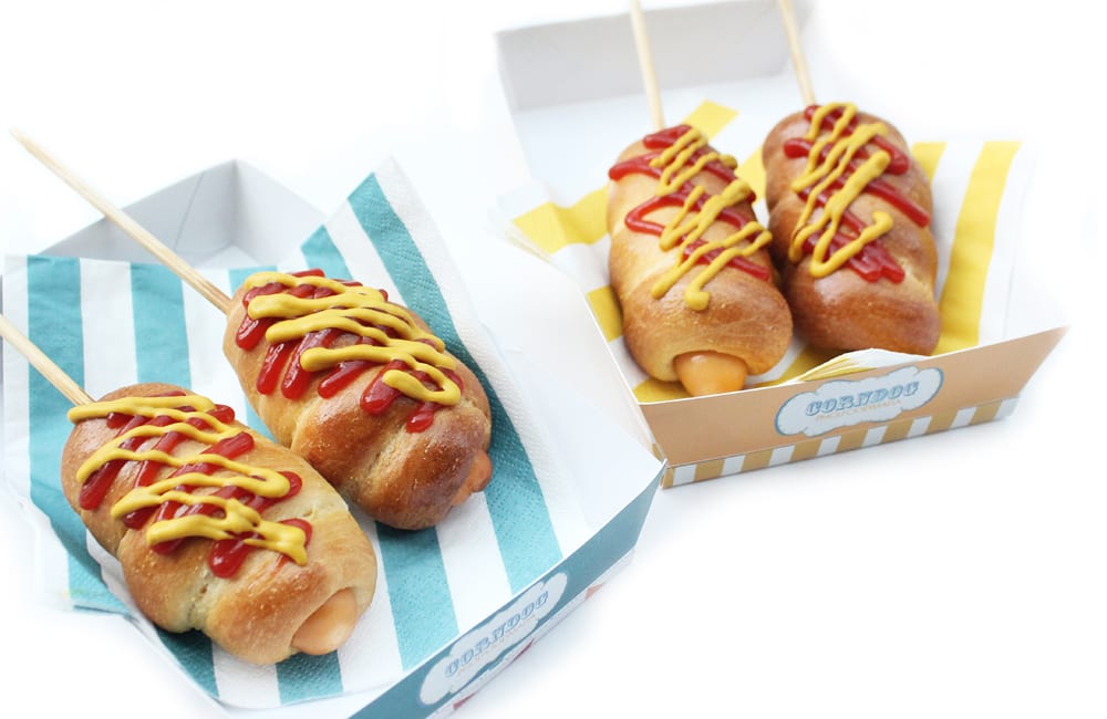 Oven Corn Dogs (คอร์นดอกอบ)