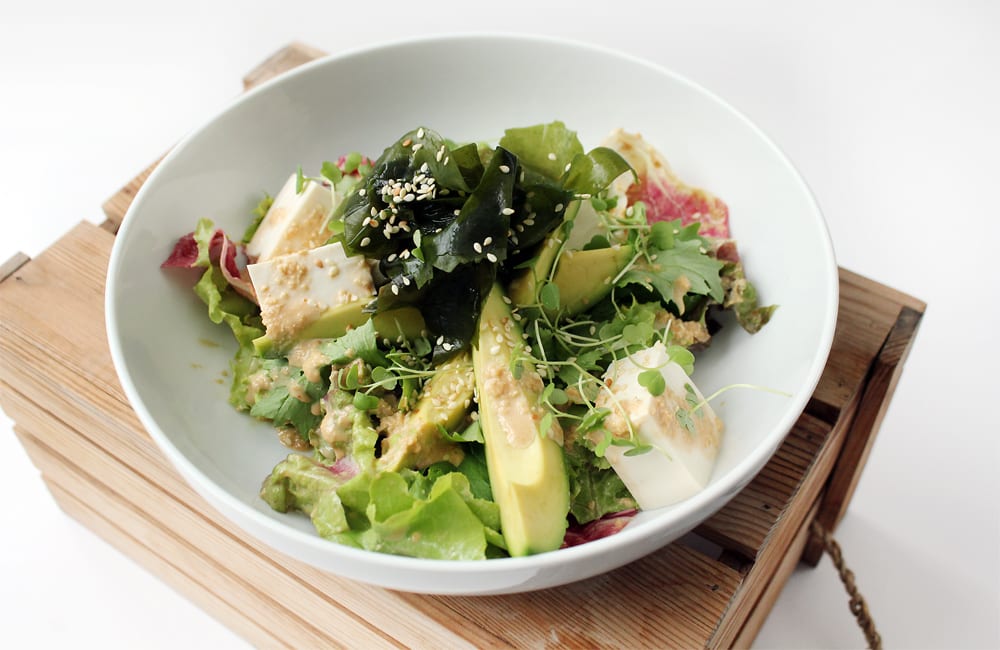 Avocado & Tofu Salad with Sesame Dressing (สลัดเต้าหู้อโวคาโด)
