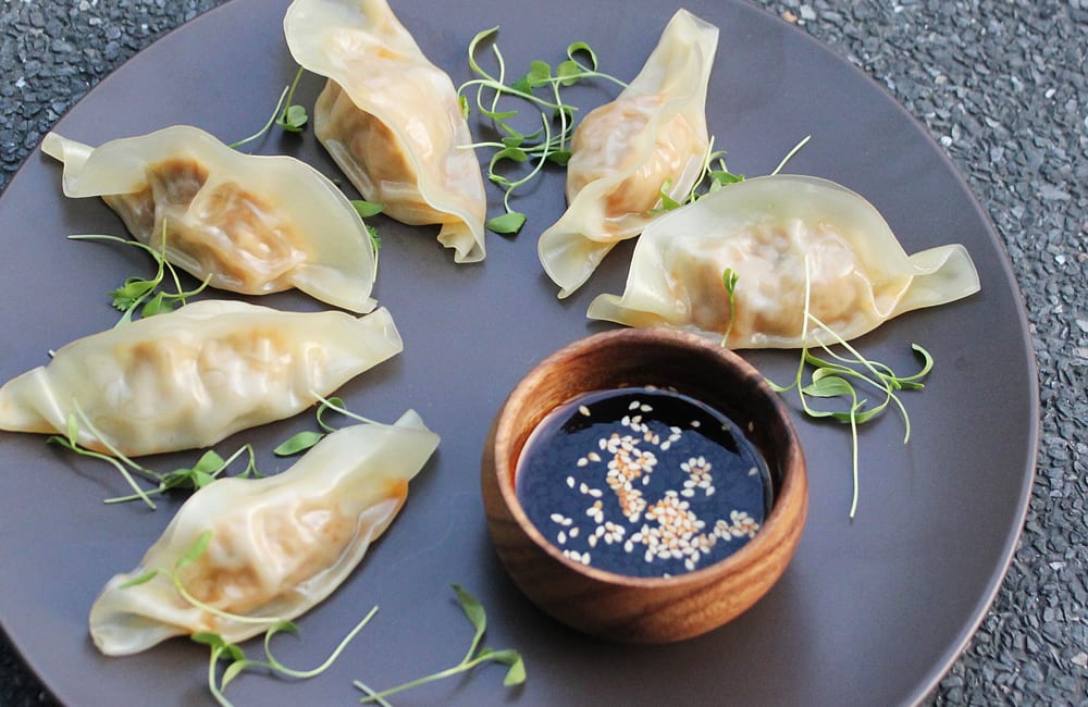 Steamed Pork & Kimchi Dumplings (เกี๊ยวหมูกิมจิ)