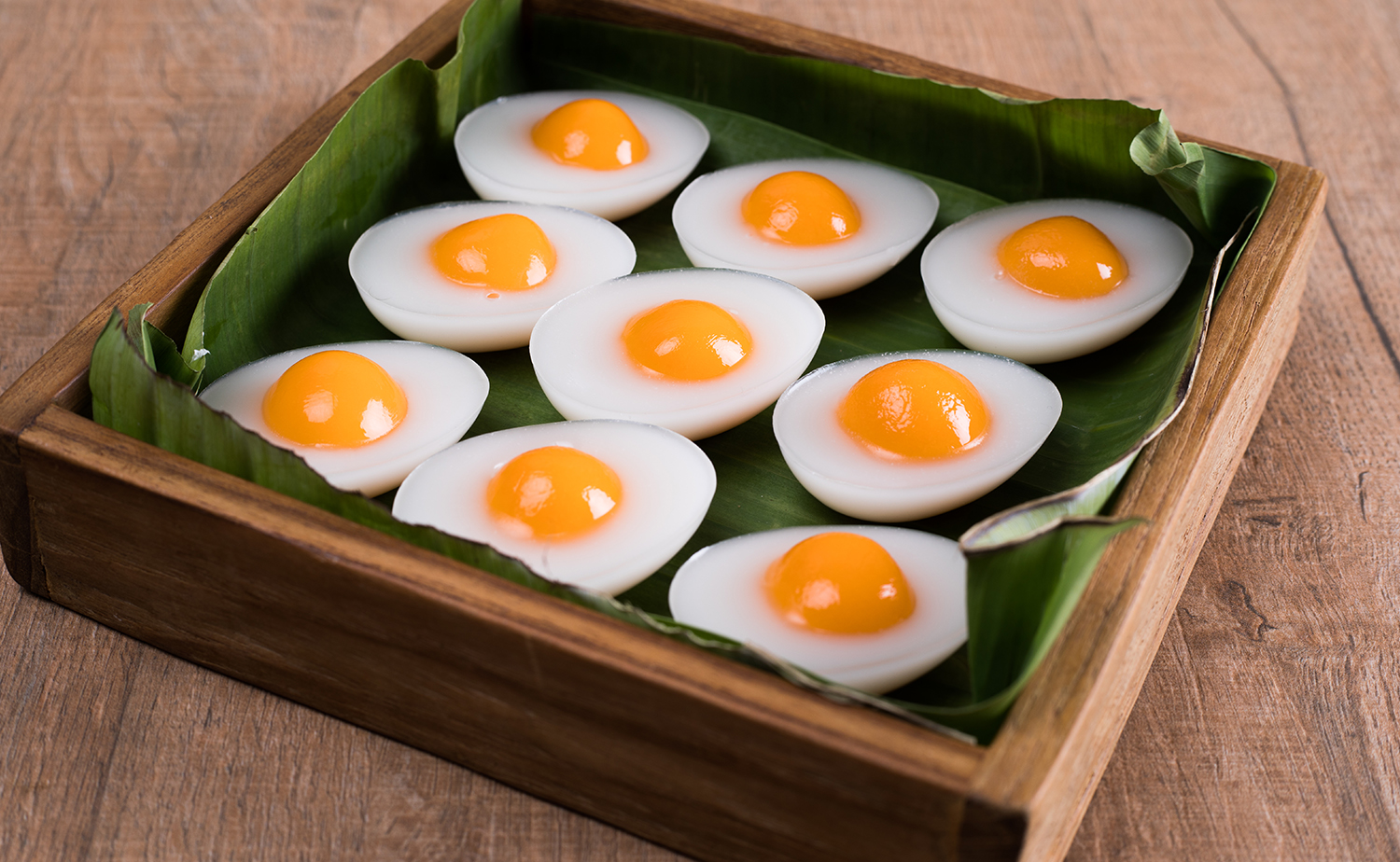 Salted Egg Mung Bean Marzipan on Coconut Jelly (วุ้นลูกชุบไข่เค็ม)