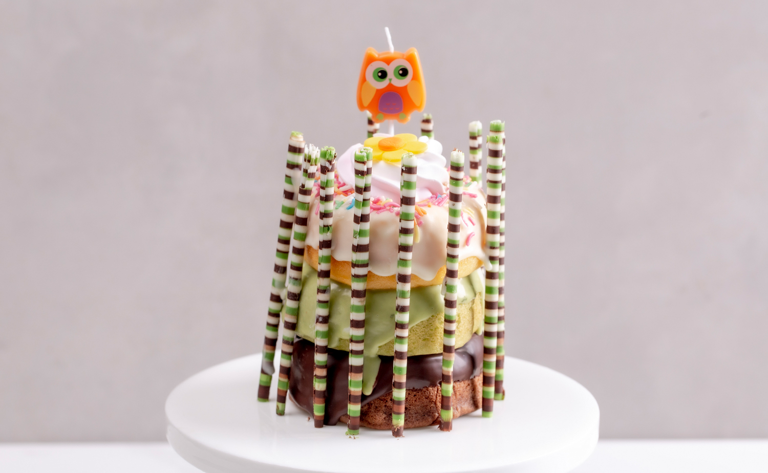 Birthday Donut Cake Supreme (โดนัทเค้กวันเกิด)