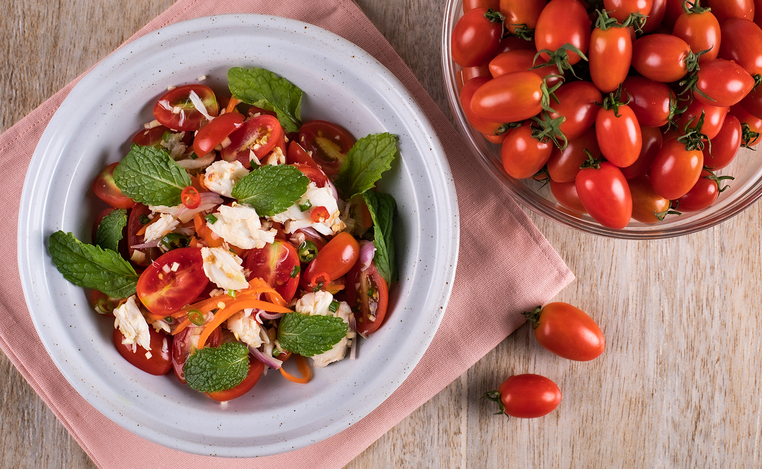 Spicy Tomato Crab Salad (ยำมะเขือเทศปู)
