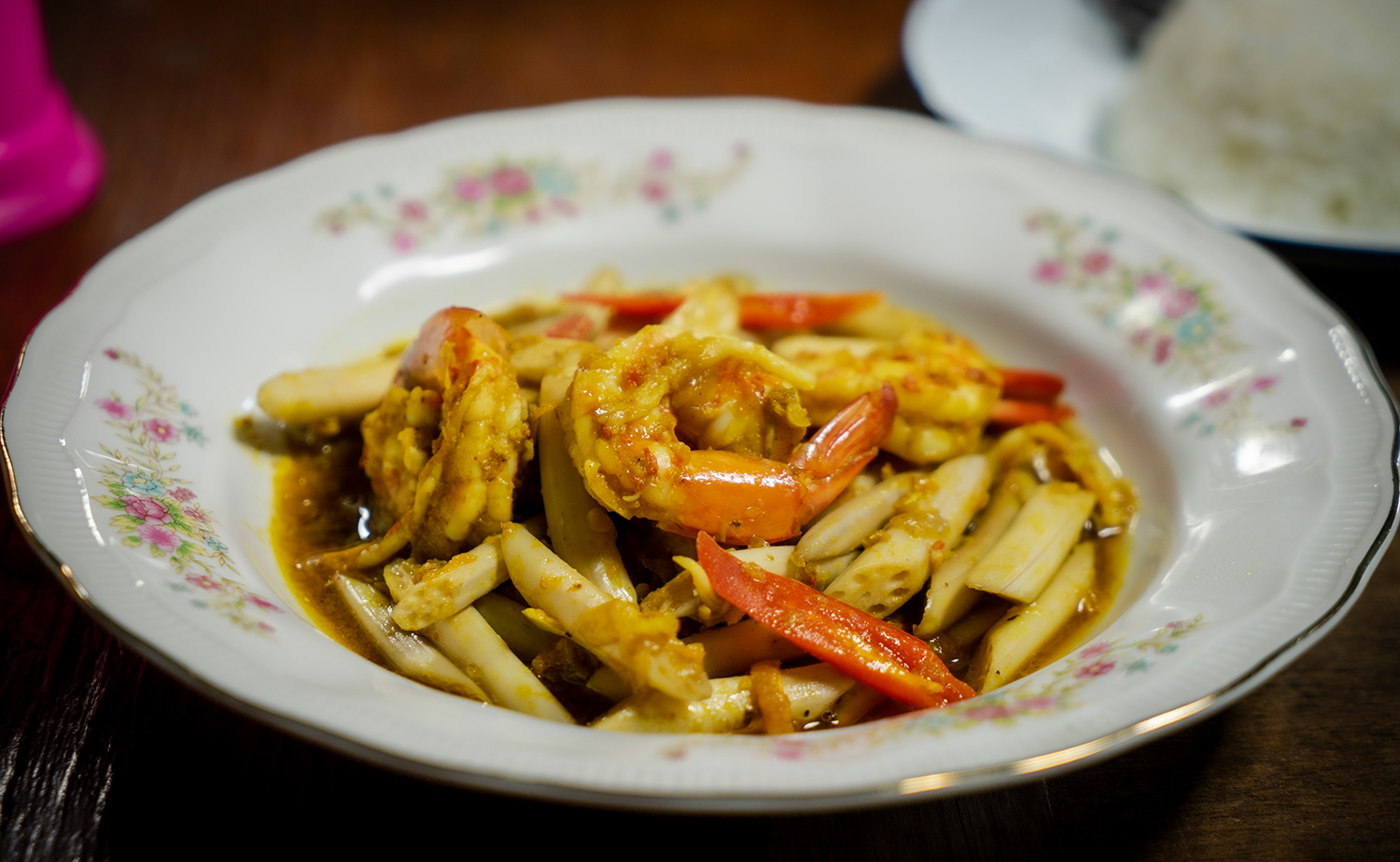 Stir-fried Lotus Stem with Yellow Chilli (ผัดพริกเหลืองไหลบัว)