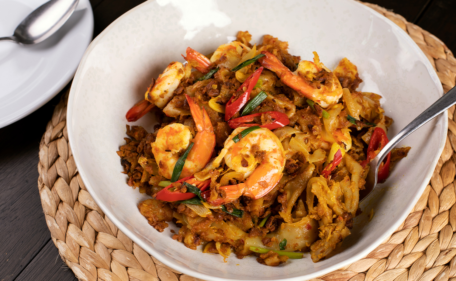Rice Noodle with Prawn in Curry Powder (ก๋วยเตี๋ยวกุ้งผัดผงกะหรี่)