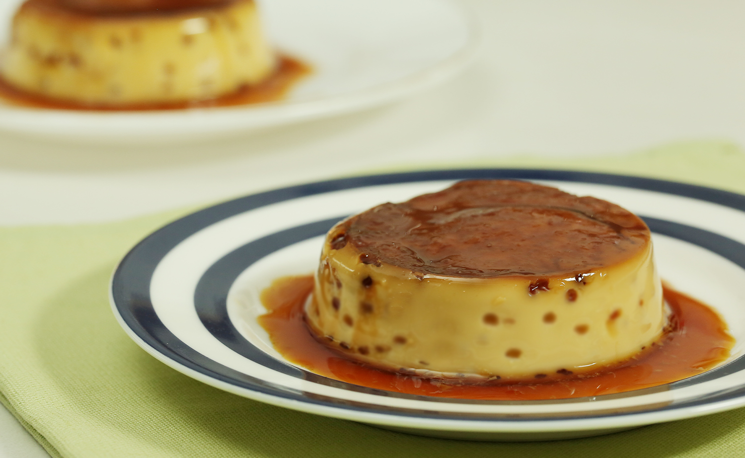 No-Bake Caramel Custard (คาราเมลคัสตาร์ดแบบไม่ง้อเตาอบ)
