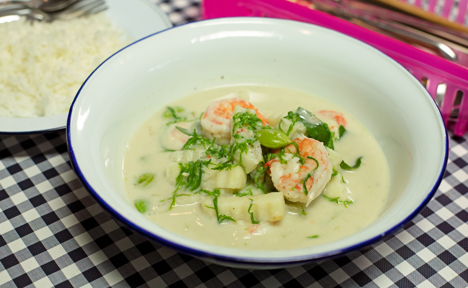 Prawn in Coconut Soup (กุ้งต้มกะทิ)
