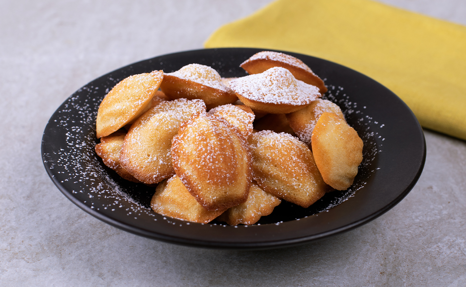 Mini Madeleine (มินิมาดแลน)