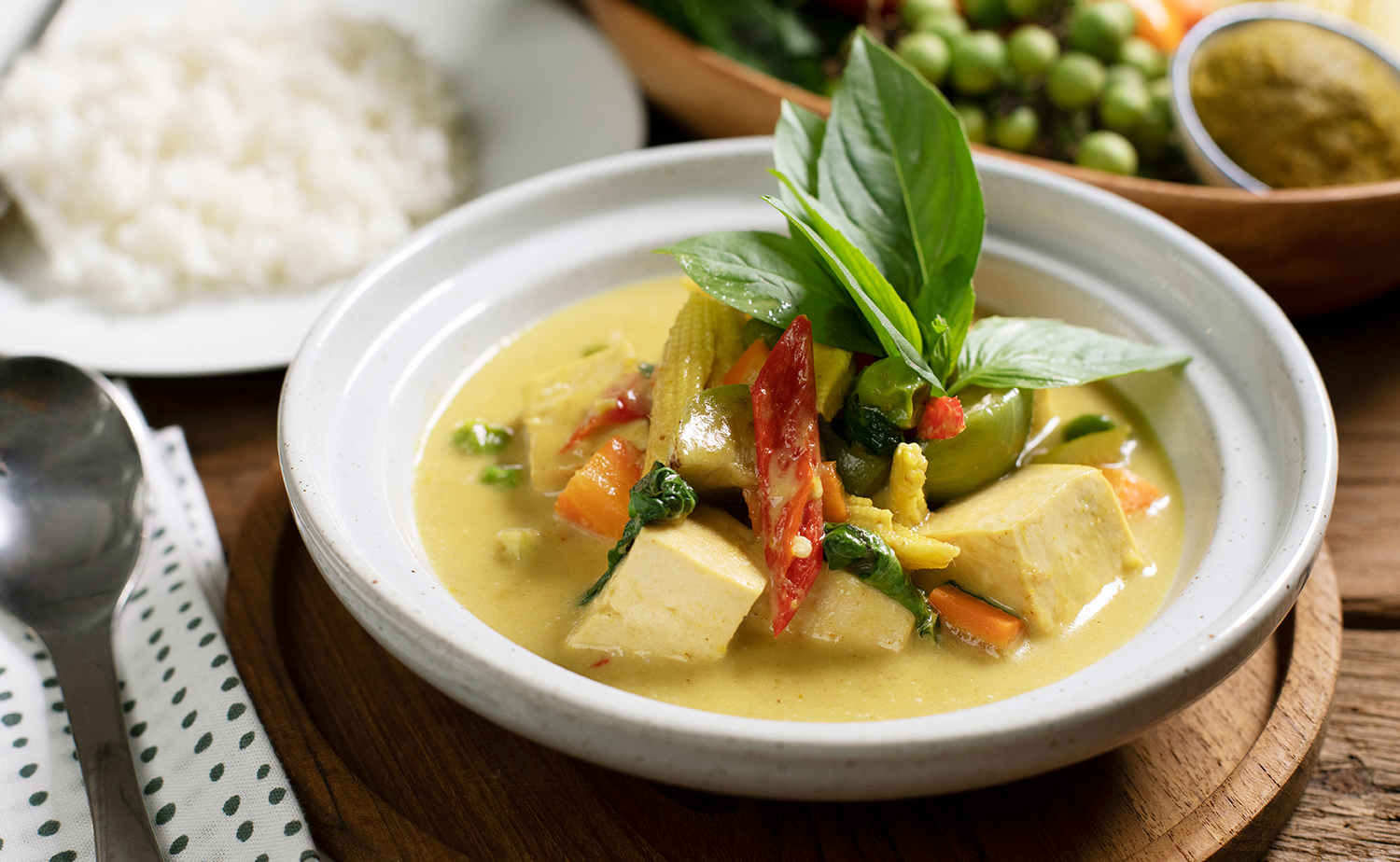 Tofu Green Curry (แกงเขียวหวานเต้าหู้)