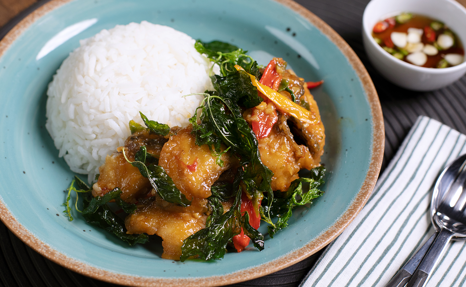 Stir-fried Crispy Gourami with Basil (ผัดกะเพราปลานิลกรอบ)