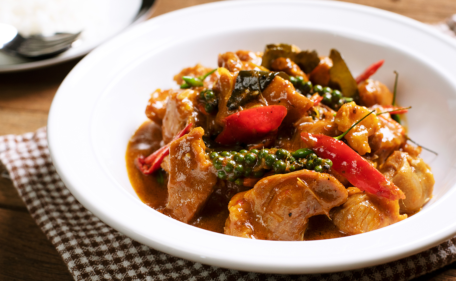 Braised Pork Ribs with Curry Paste (ซี่โครงหมูอบเครื่องแกง)