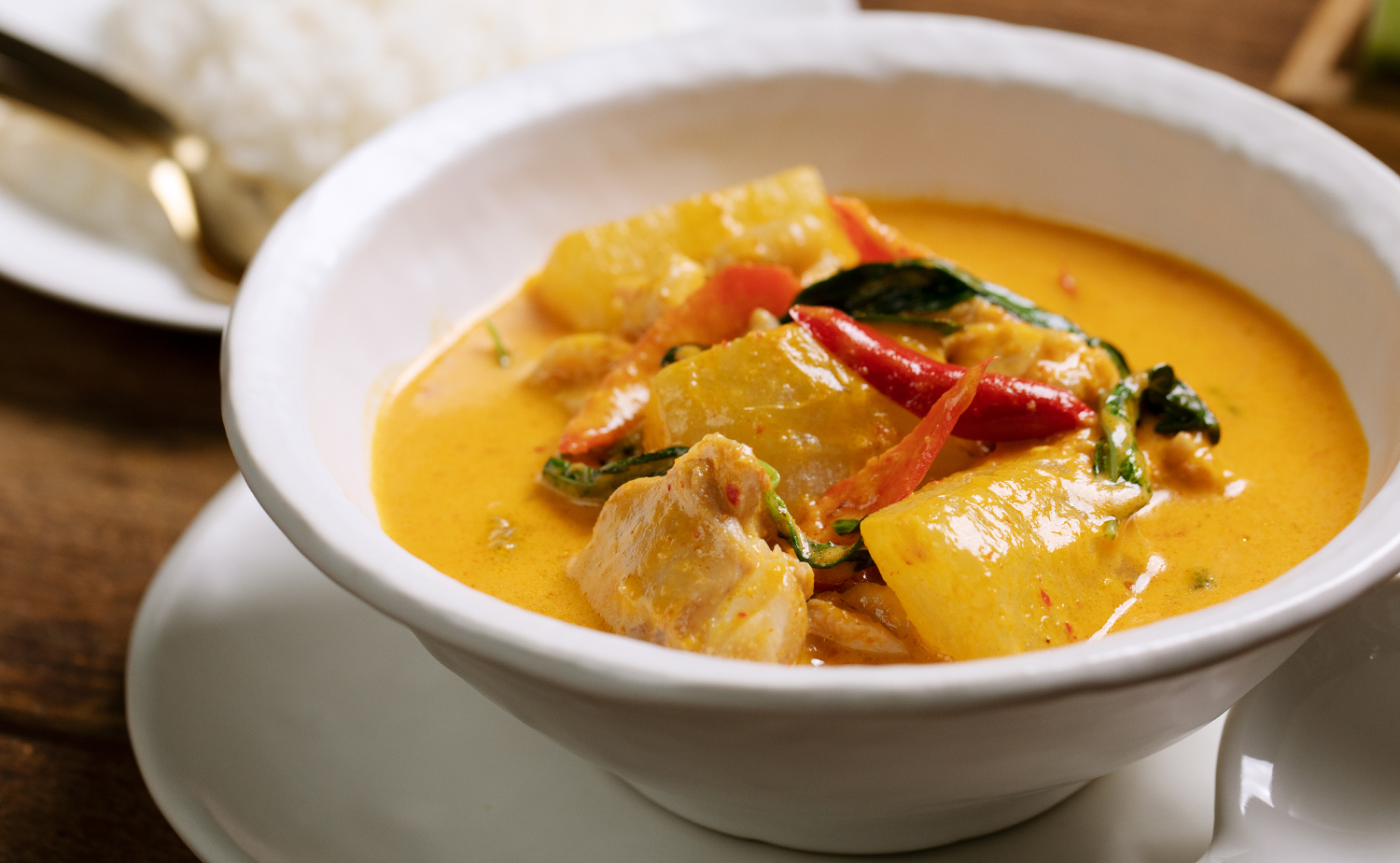Red Curry with Wintermelon and Chicken (แกงเผ็ดไก่ใส่ฟัก)