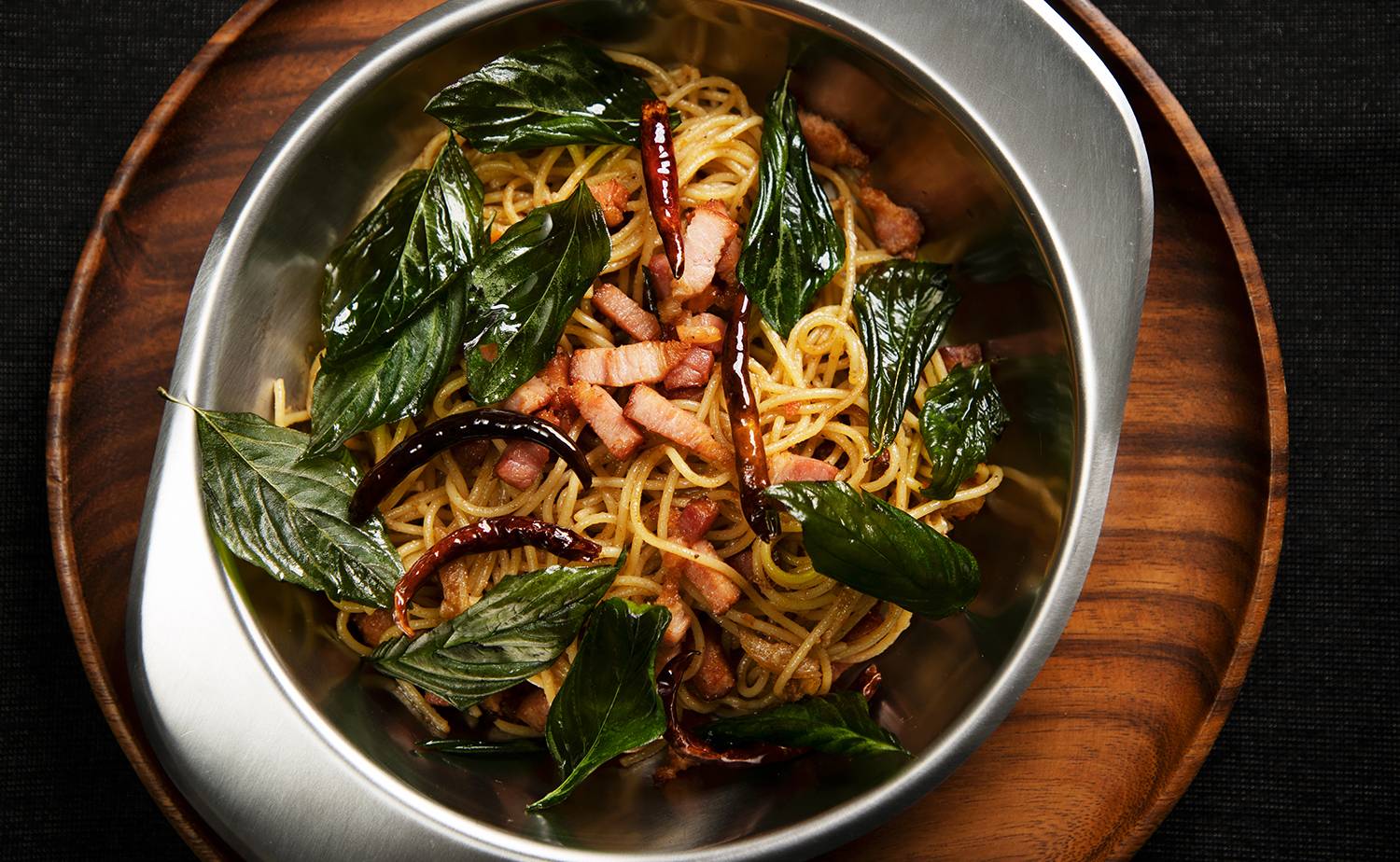 Spaghetti with Bacon and Spicy Salted Mackerel Paste (สปาเก็ตตี้เบคอนซอสปลาเค็มเต็มใจ)