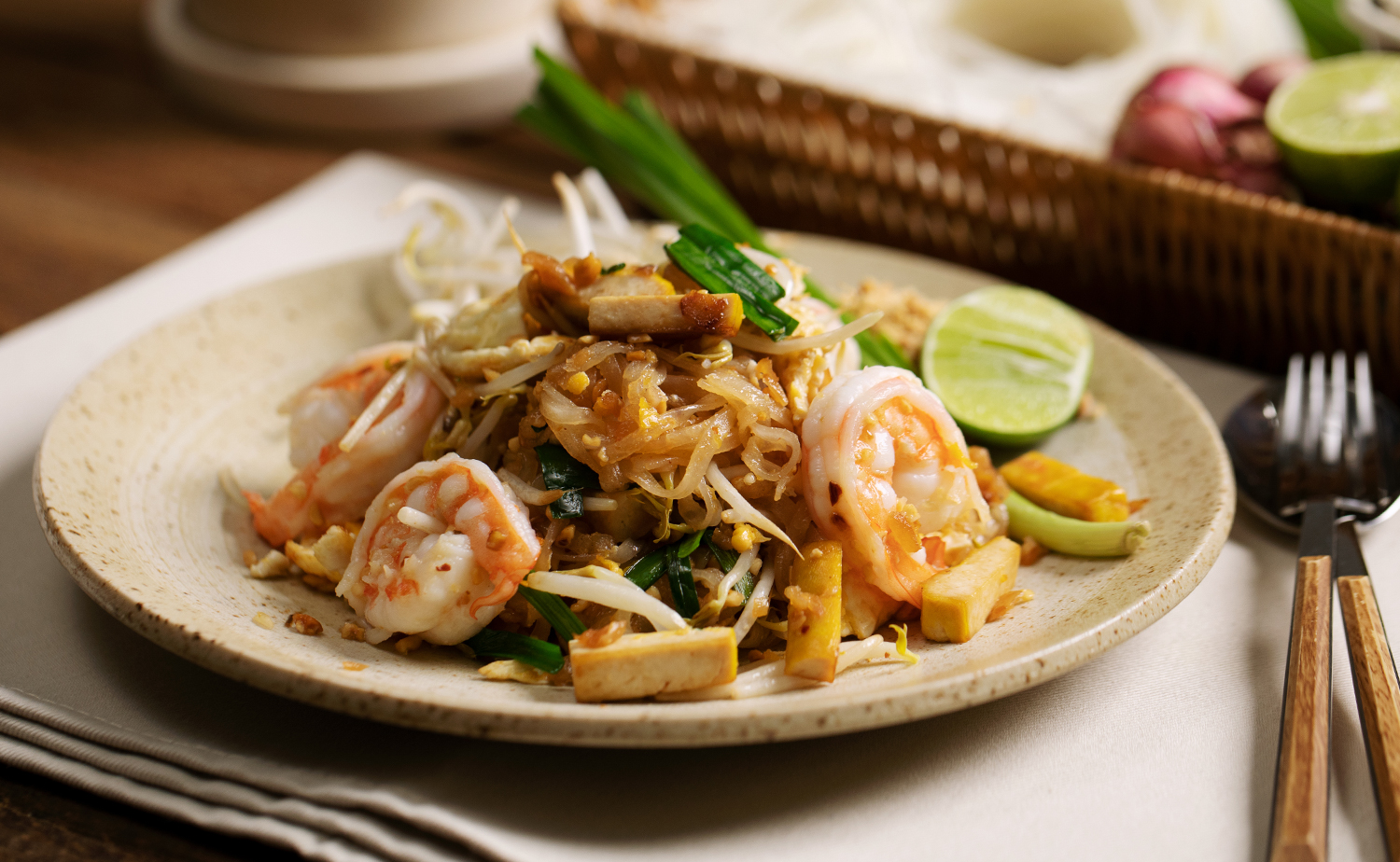 Prawn Pad Thai (ผัดไทยกุ้งสด)