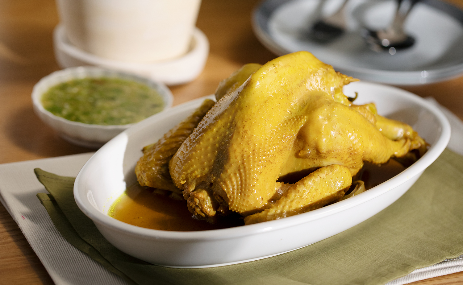 Braised Chicken in Fish Sauce (ไก่ต้มน้ำปลา)