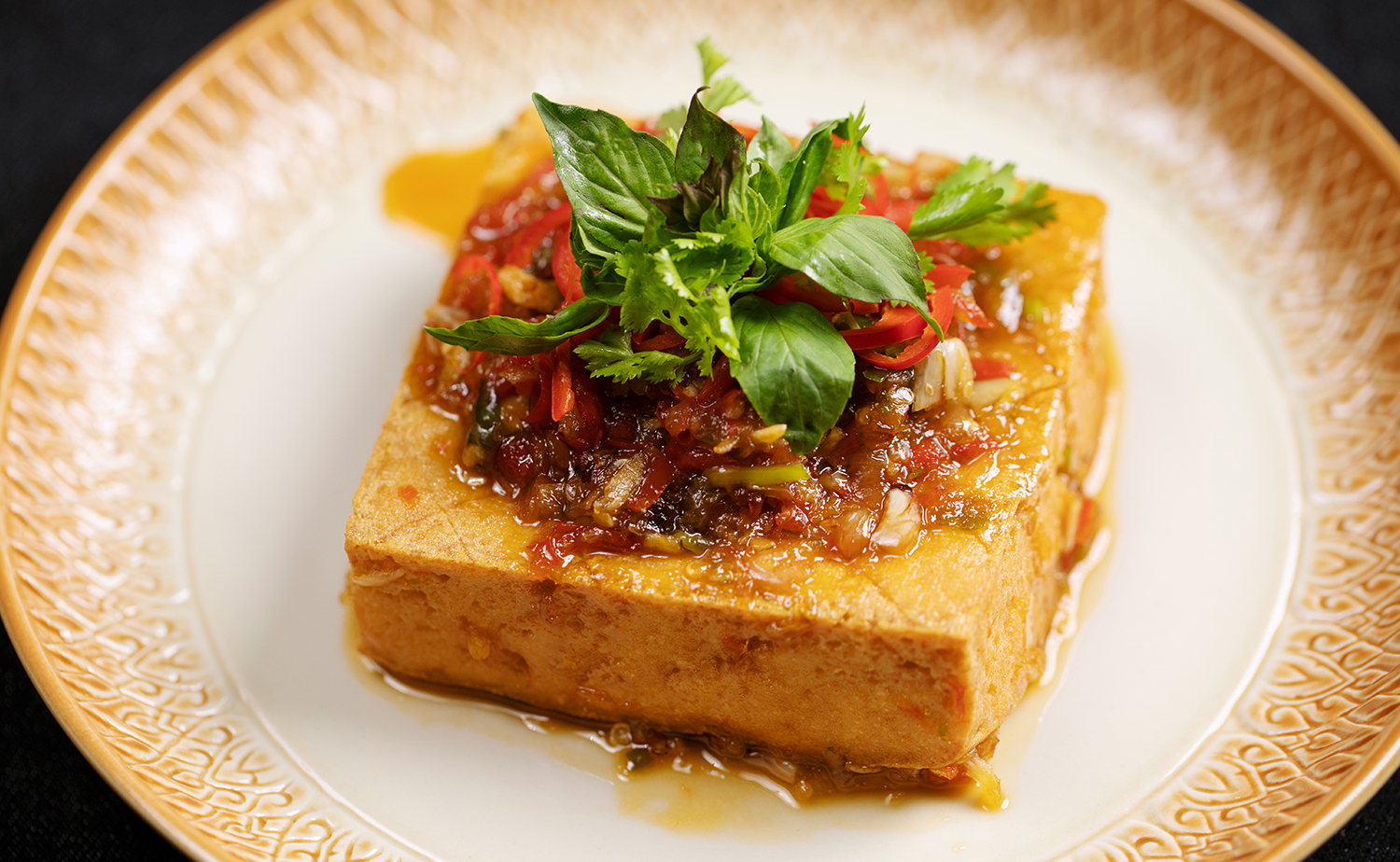 Crispy Tofu with Sweet Chilli Sauce (เต้าหู้ราดพริก)