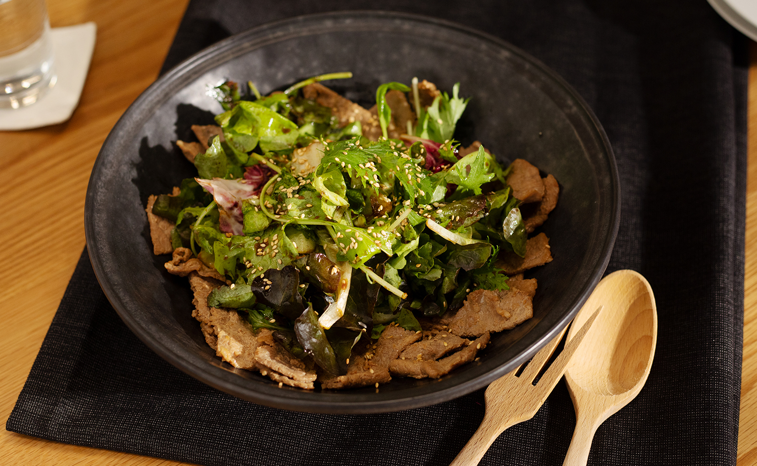 Ginger Pork Salad (สลัดหมูผัดซอสขิง)