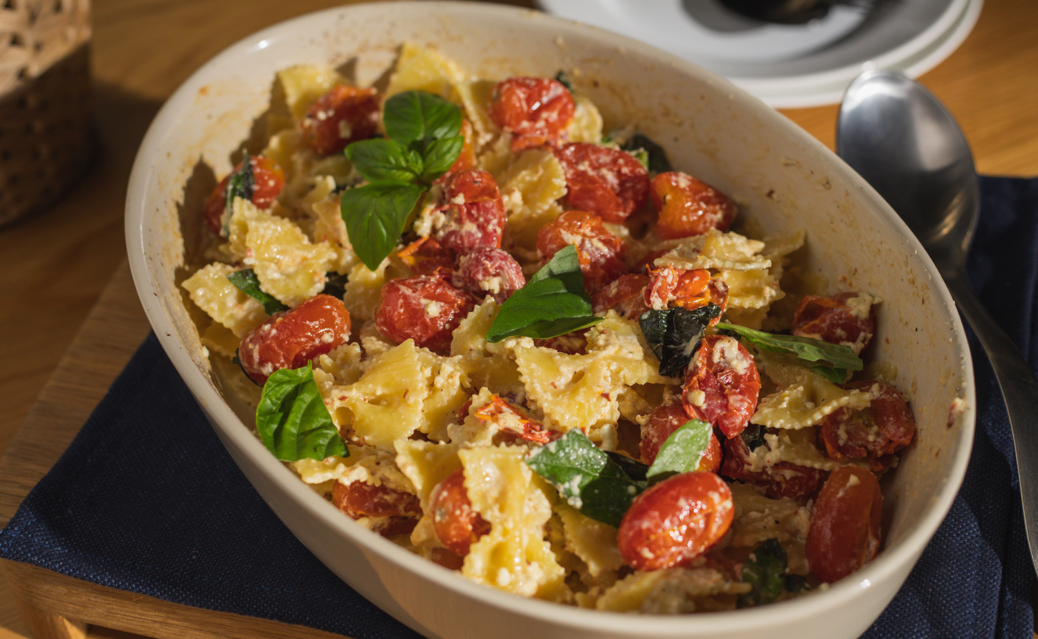 Baked Feta Pasta (พาสต้าเฟต้าอบ)