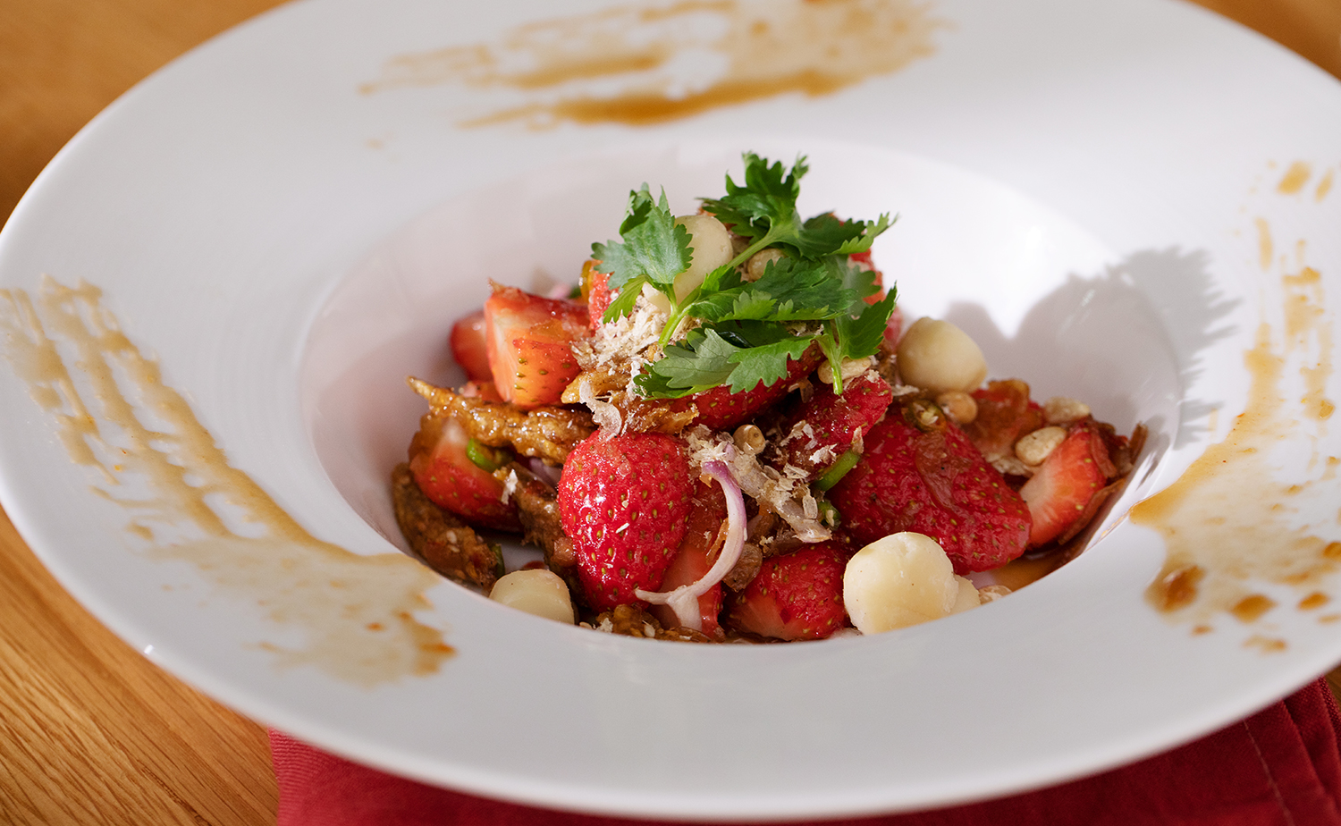 Loaded Spicy Strawberry Salad (ยำสตรอว์เบอร์รีเครื่องแน่น)