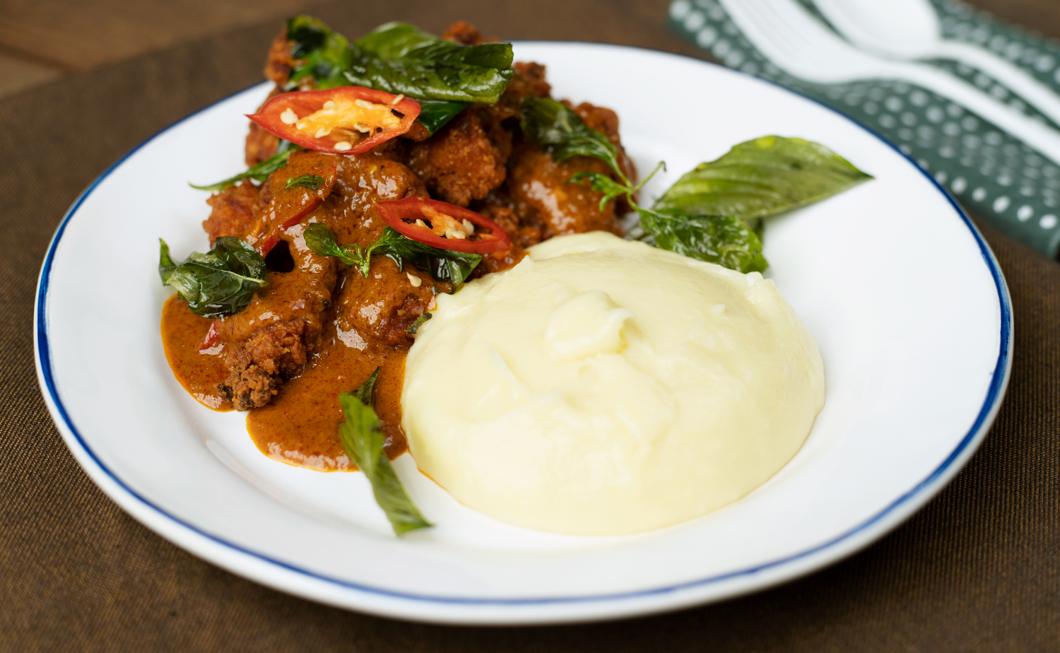 Red Curry Popcorn Chicken with Tropical Mashed Potato (ไก่ป๊อบกับมันบด