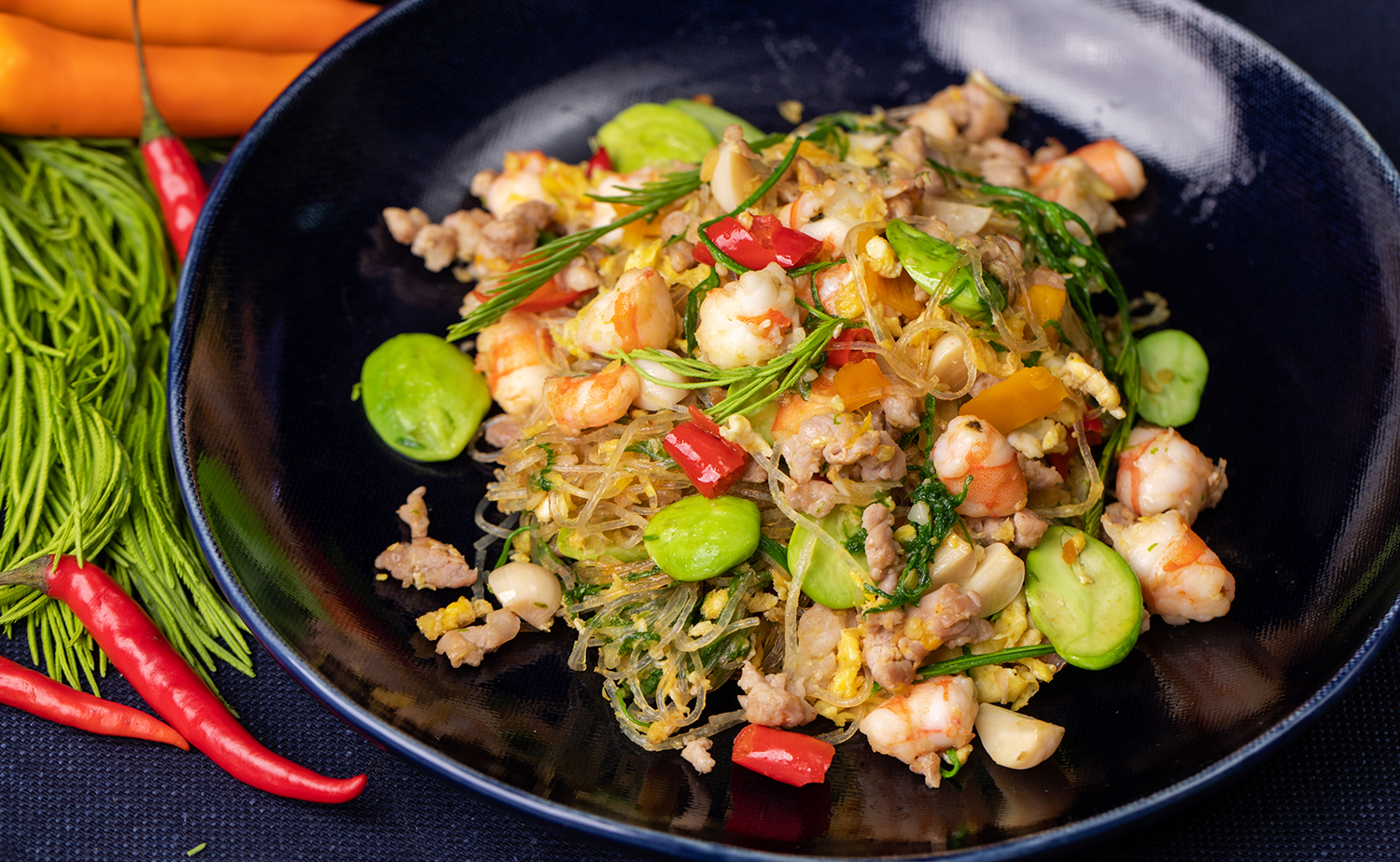 Stir-fried stinky vegetables (ผัดสามเหม็น)