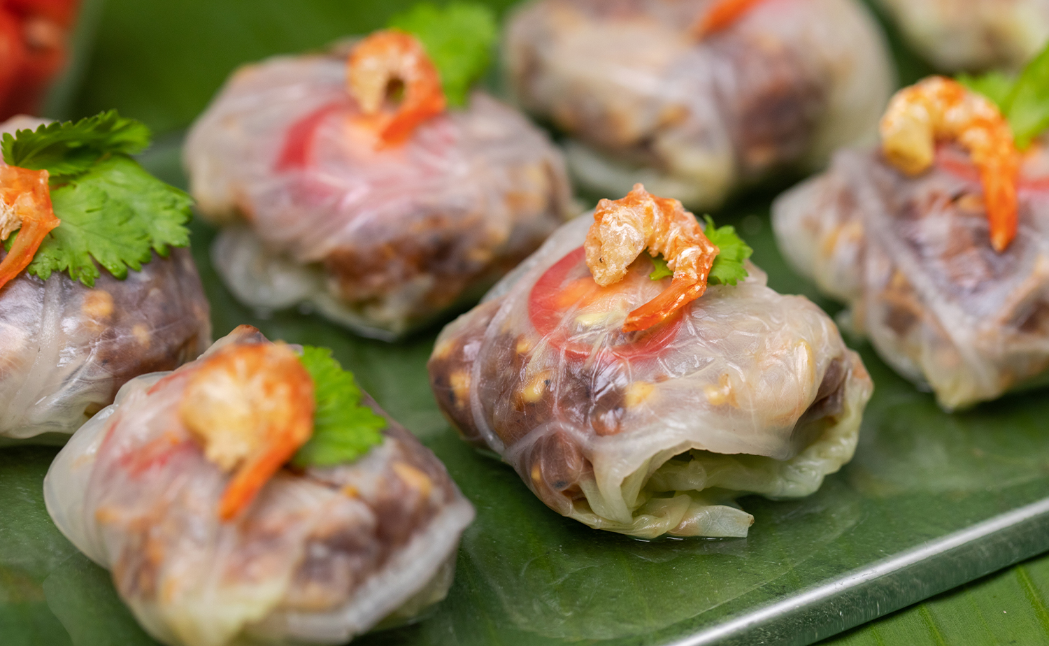 Galangal and coconut in cabbage wrap (เมี่ยงข่า)