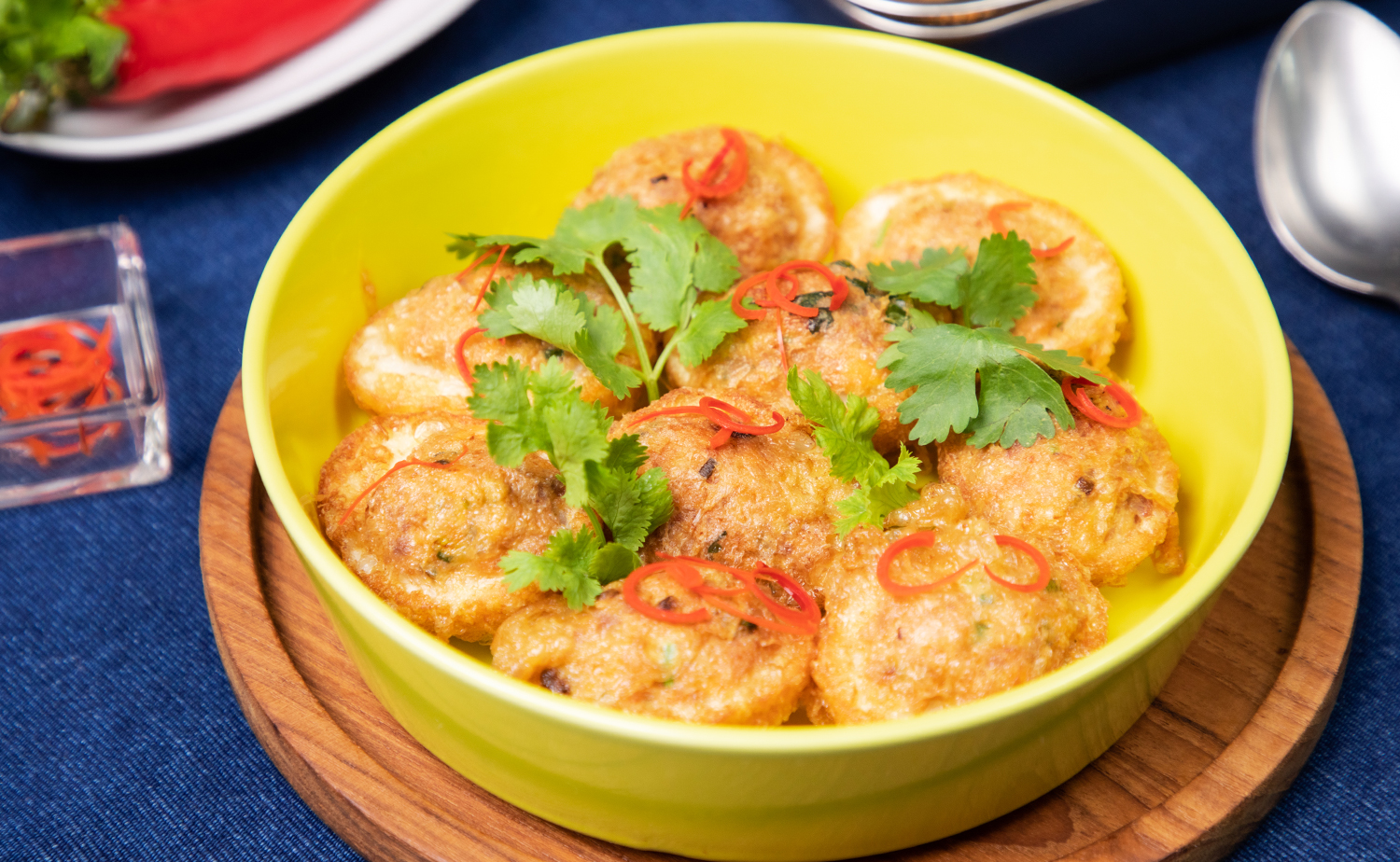 Stuffed crispy boiled with minced pork (ไข่คว่ำ)