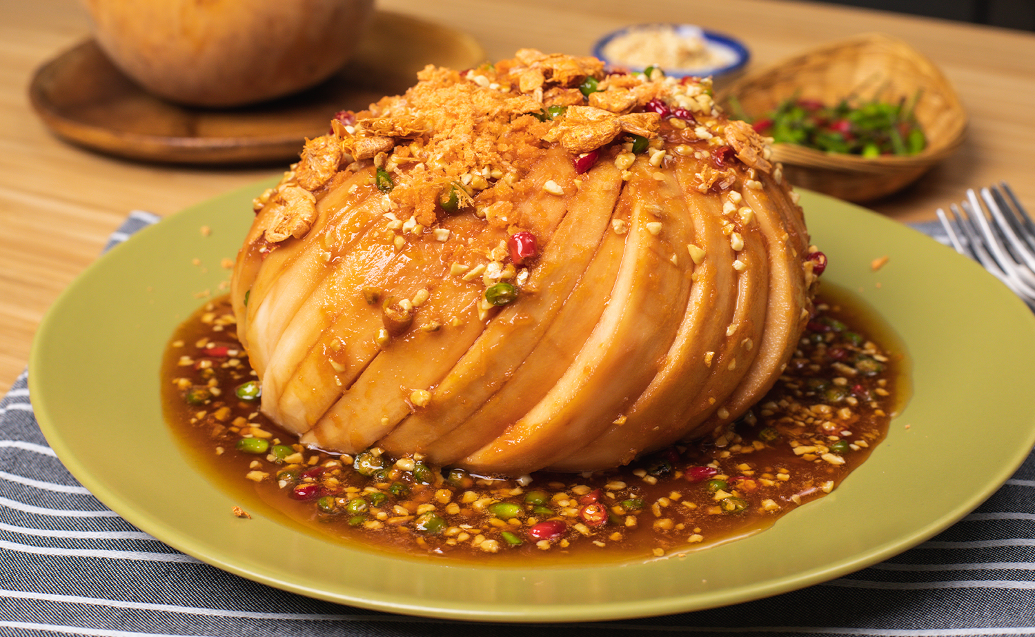 Spicy santol salad (กระท้อนทรงเครื่อง)