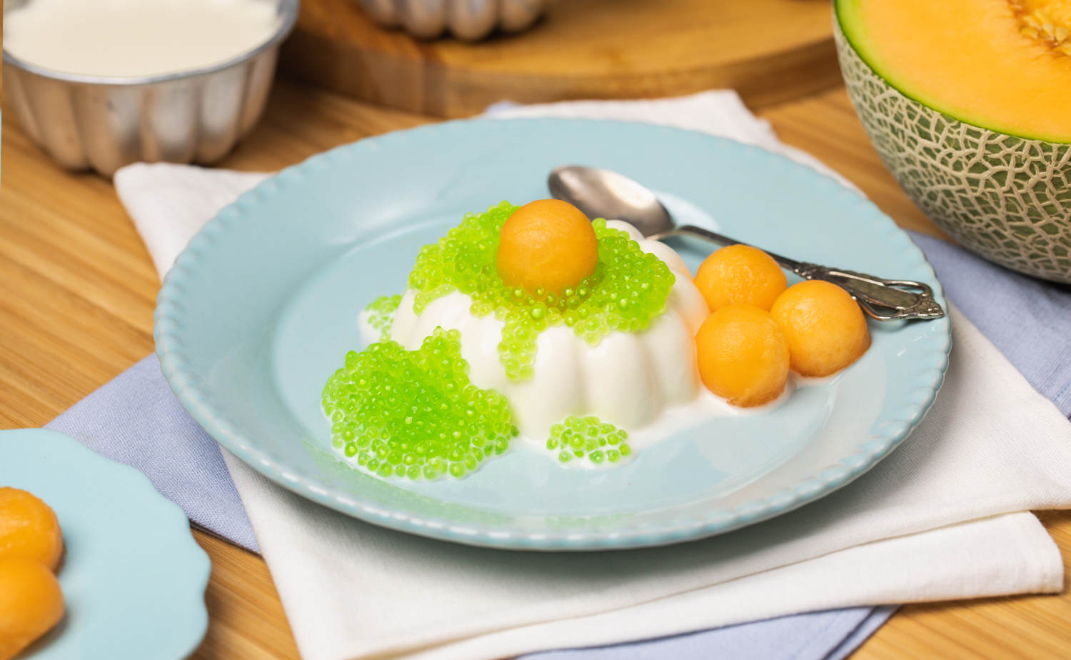 Coconut Panna Cotta (แพนนาคอตต้ามะพร้าว)
