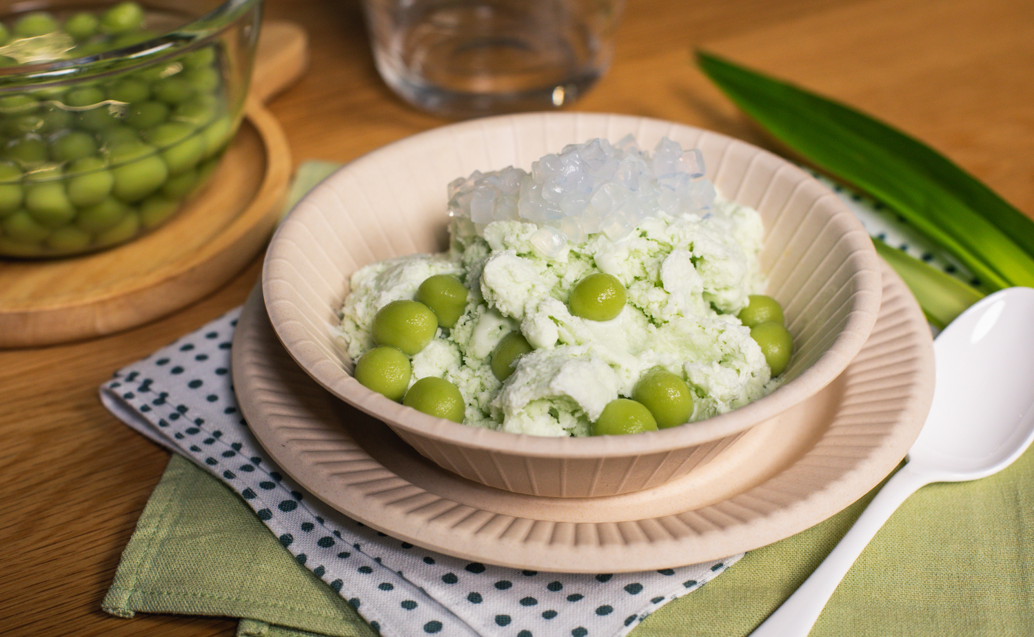 Bua Loy and Coconut Gel Granita (กรานิต้าวุ้นมะพร้าวบัวลอย)