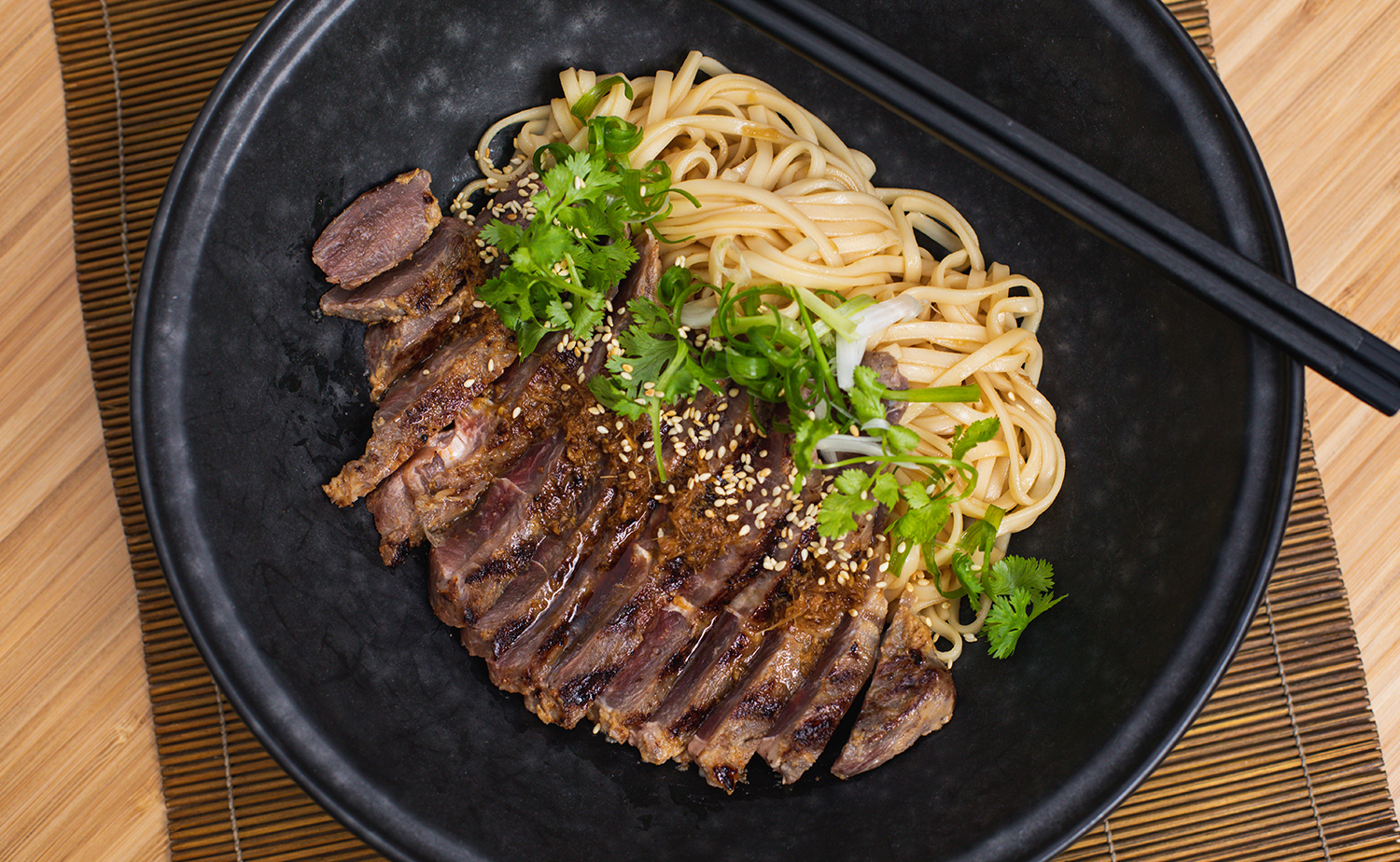 Grilled Miso Wagyu with Udon in Ginger Sauce (วากิวย่างมิโซกับอูด้งซอสขิง)