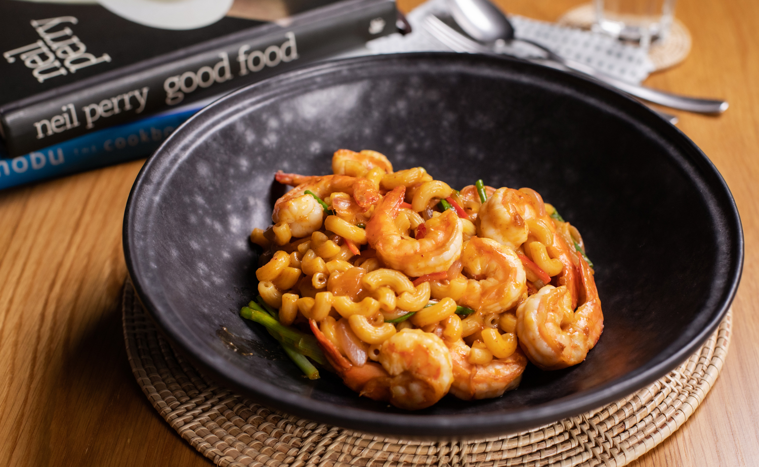 Prawn Macaroni with Thai Chilli Sauce (มักกะโรนีผัดกุ้งซอสพริกเผา)