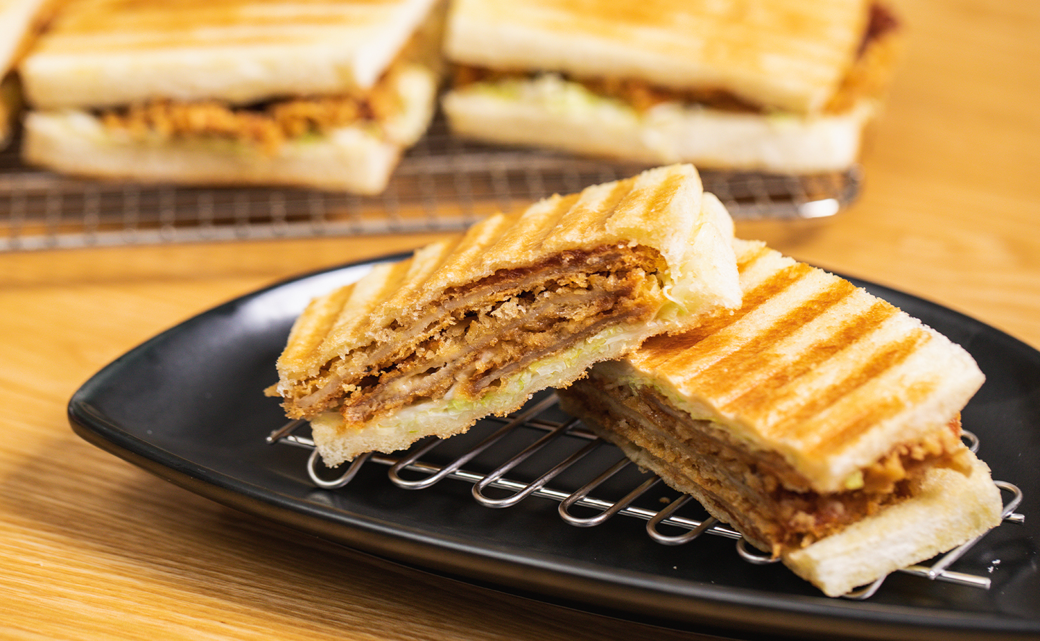 Katsu Panini (คัทสึปานีนี)