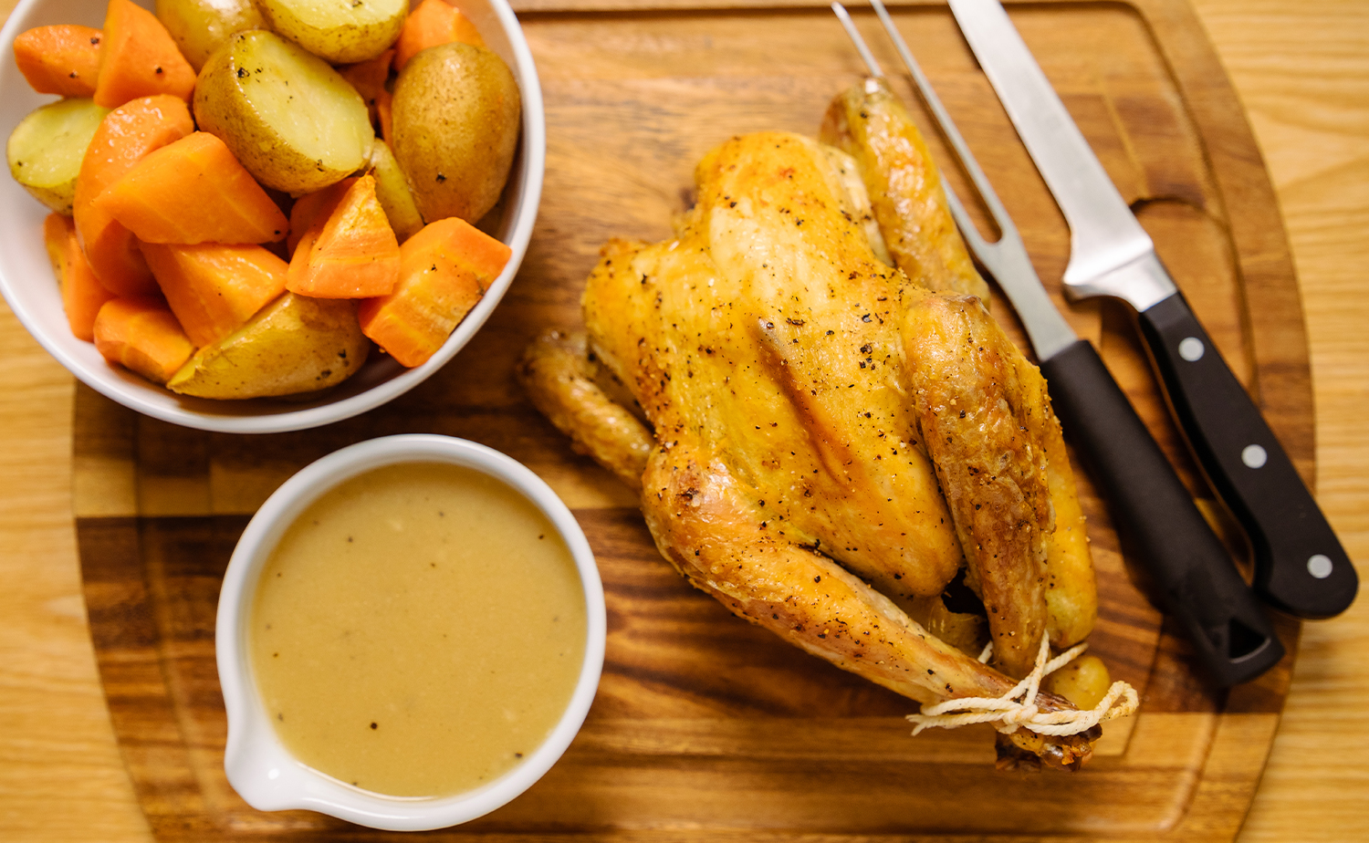 Simple Roast Chicken and Potatoes (ไก่ย่างมันอบ)
