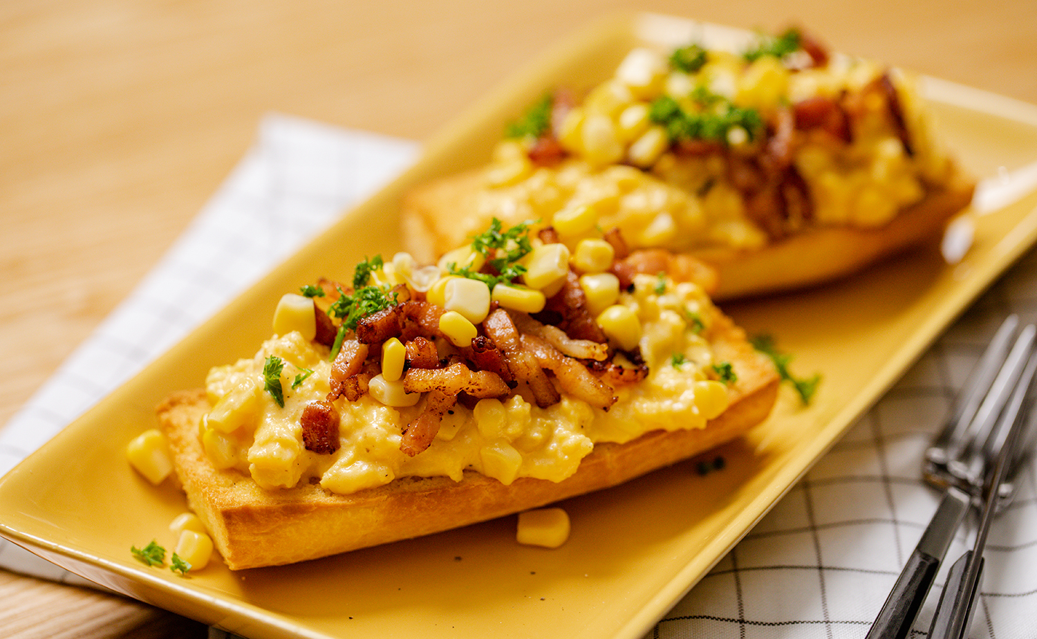 Cheesy Corn Scramble (ไข่คนข้าวโพดหวานและชีส)