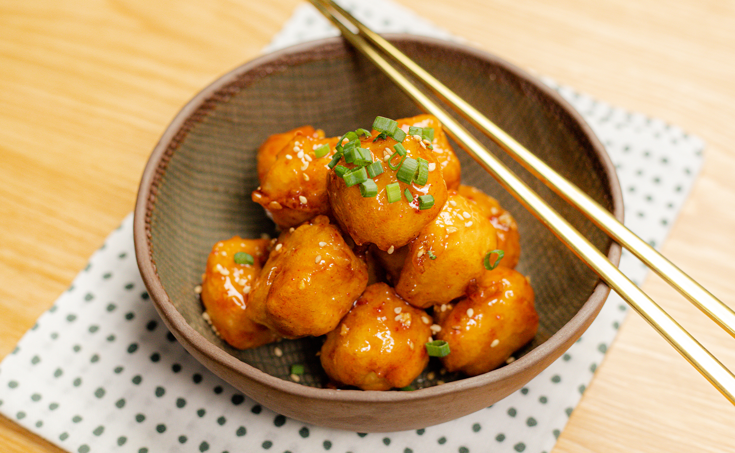 Crispy Tofu in Spicy Sauce (เต้าหู้กรอบซอสเผ็ด)