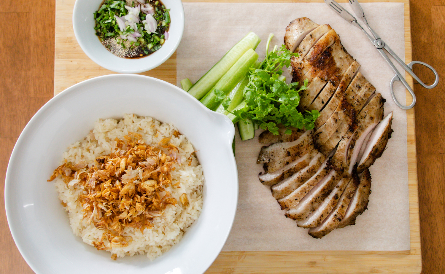Thonglor’s Grilled Pork Jowl Rice (ข้าวคอหมูย่างทองหล่อ)