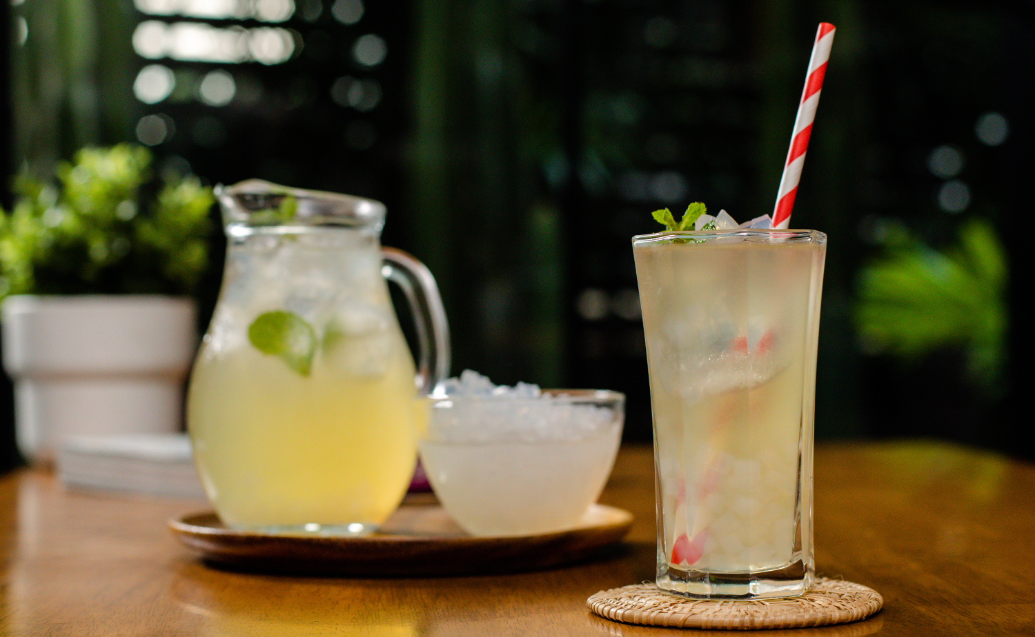 Honey Lemonade with Coconut Gel (ฮันนีเลมอนเนดวุ้นมะพร้าว)