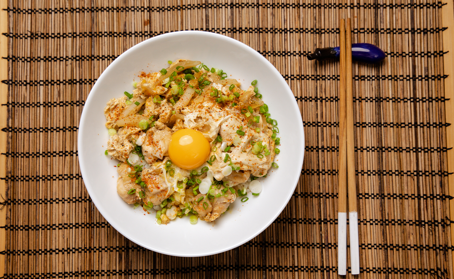 Oyakodon (โอยาโกะด้ง)