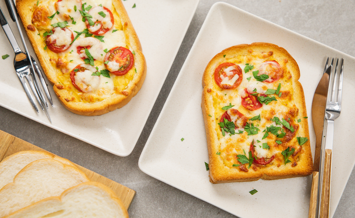 Frittata Toast (ขนมปังฟริตตาตา)