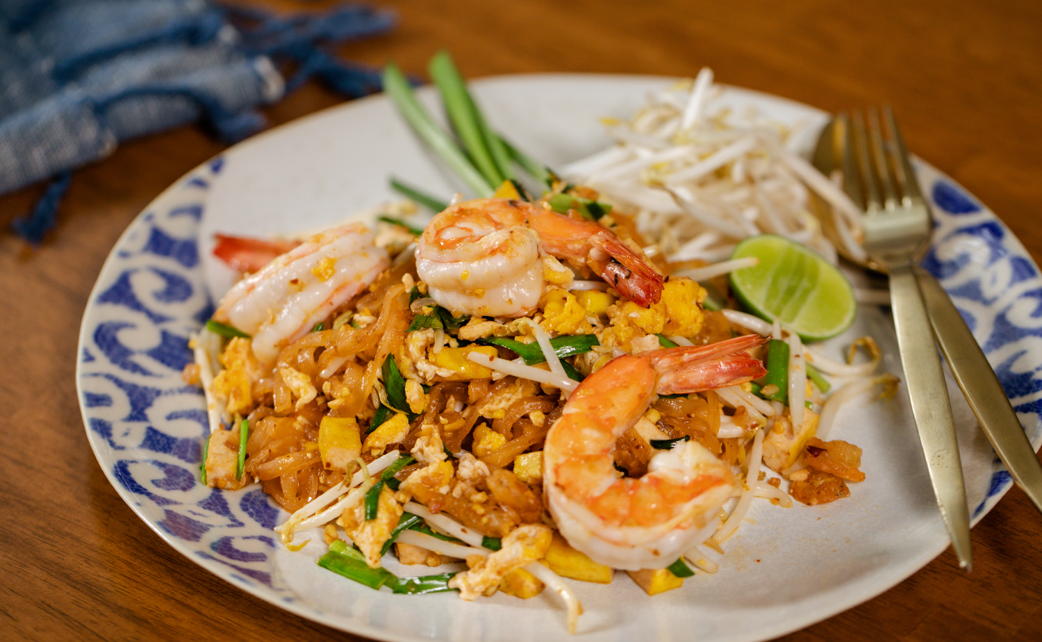 Prawn Fat Pad Thai (ผัดไทยซอสมันกุ้ง)
