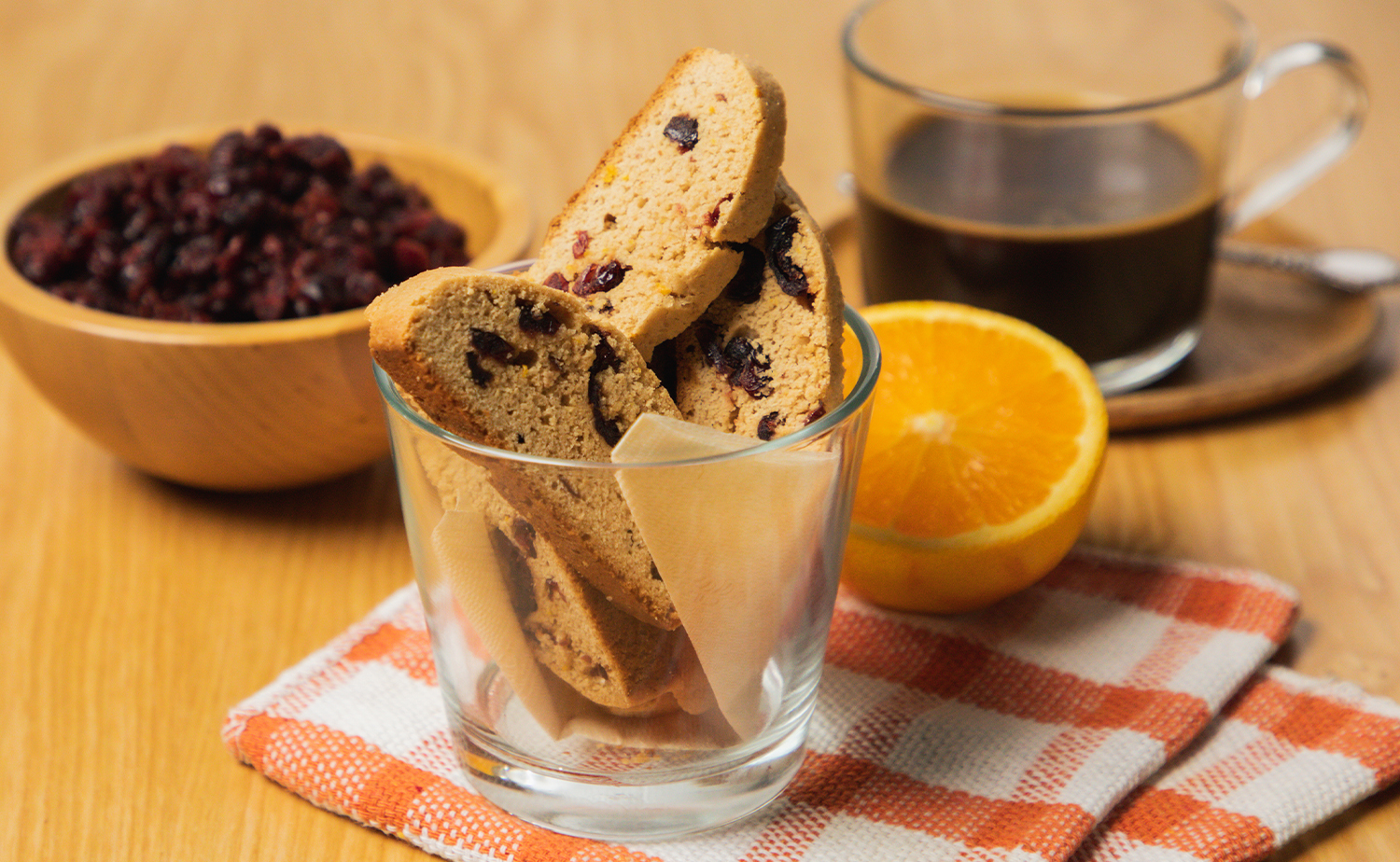 Cranberry Orange Biscotti (บิสคอตติแครนเบอร์รี่ส้ม)